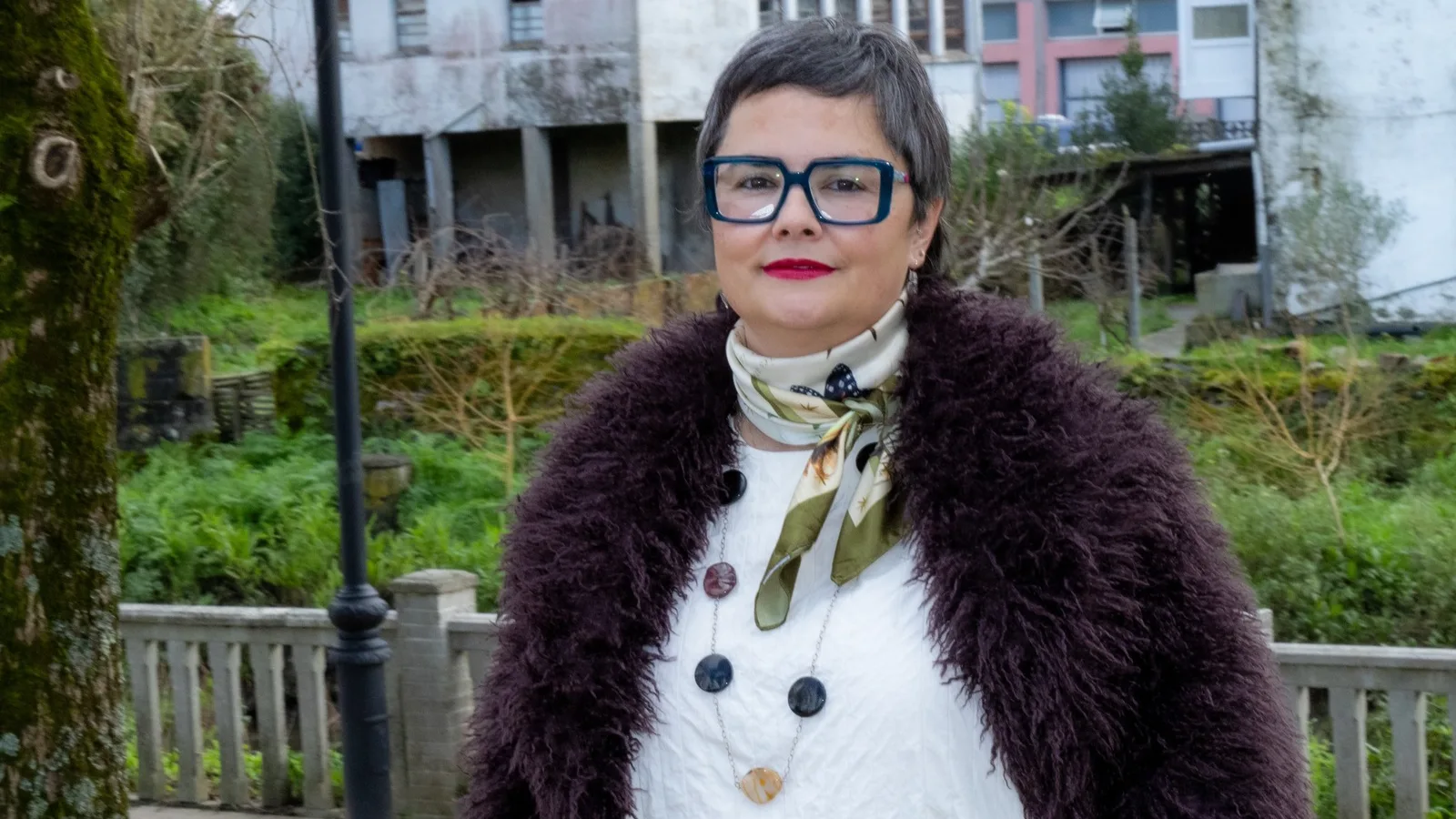 A concelleira do BNG de Betanzos Vanessa Rey, retratada ao aire libre.