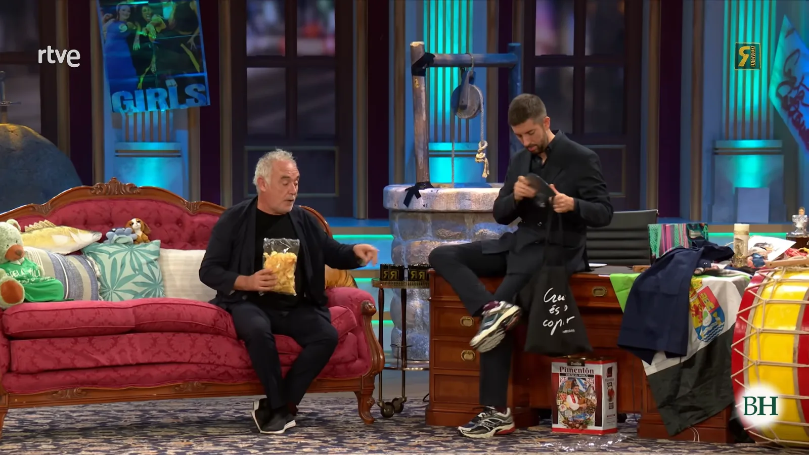 Programa de A Revuelta no momento no que se entrevista a Ferrán Adriá explicando como facer unha tortilla estilo Betanzos